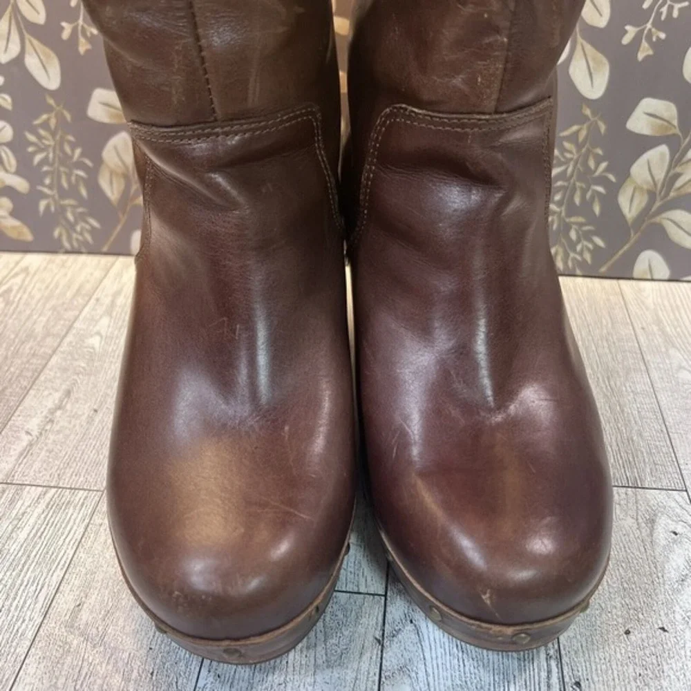 UGG Australia 1958‎ Brown Leather Fold Over Sheepskin Boots Womens sz 7 EU 38